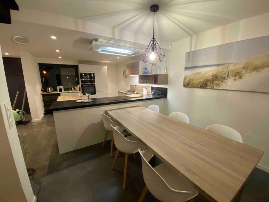 Belle Grande Marina En Duplex Avec Appontement Villa Le Grau-du-Roi Luaran gambar